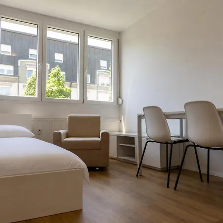 Nest Apartment *